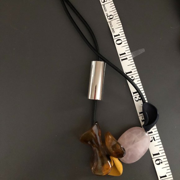 Multi-material, adjustable necklase - Picture 2 of 2